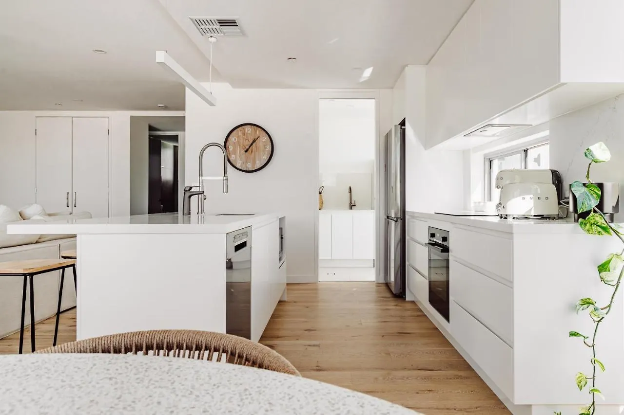 펜션 Silk - New Modern Condo 400M To The Beach 쿨룸비치 오스트레일리아